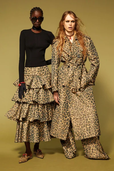 Look 30